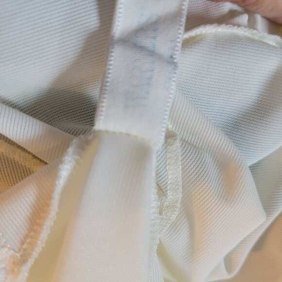 Vintage Warners White Slip Dress 36 W/ Lace Details & Adjustable Straps - Picture 6 of 11